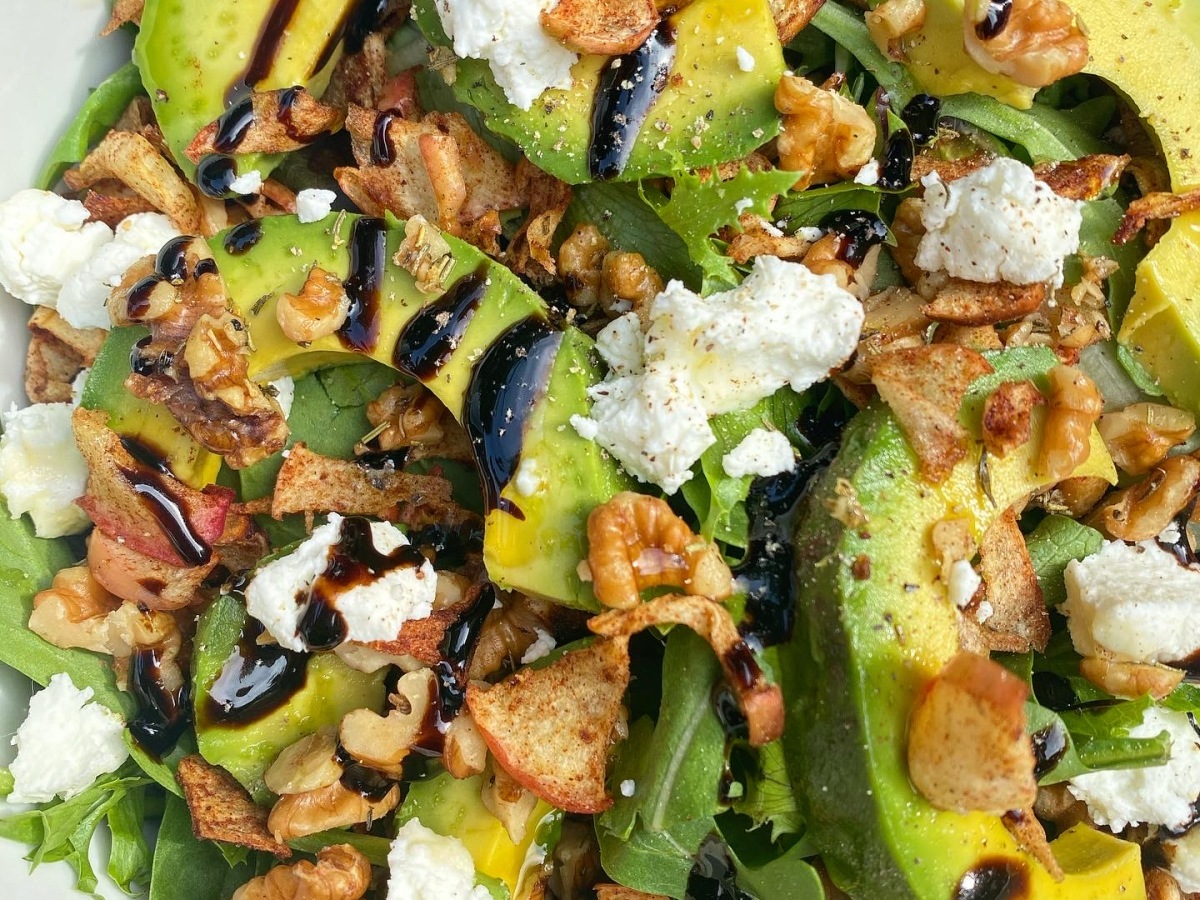 Autumn Avo Salad with Pumpkin Spice Apple Chips and Rosemary Thyme Walnuts